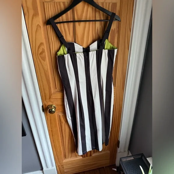 NWOT BEETLEJUICE™ GHOST W/ THE MOST PEPLUM DRESS by Vixen by Micheline Pitt Sz L - Picture 11 of 16